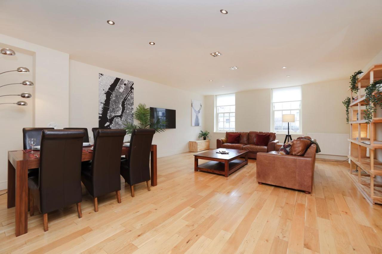 Joivy Spacious 2 Bed,2 Bath Flat, Free Parking And Rooftop Terrace Единбург Екстериор снимка