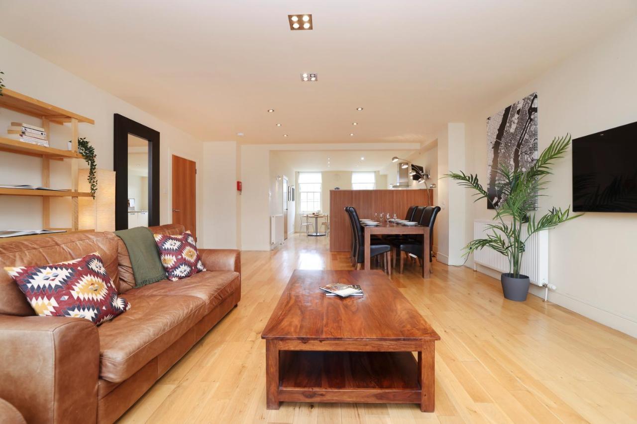 Joivy Spacious 2 Bed,2 Bath Flat, Free Parking And Rooftop Terrace Единбург Екстериор снимка