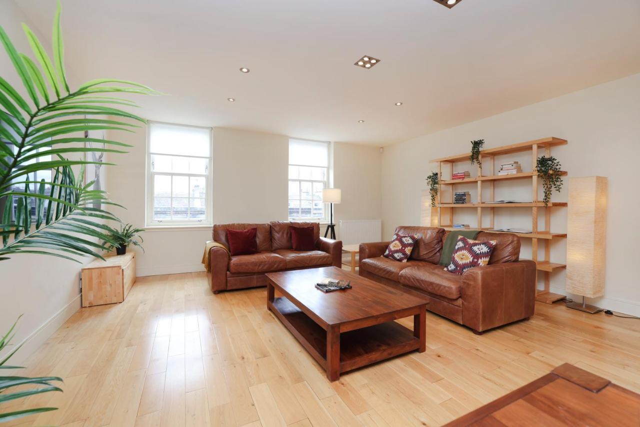 Joivy Spacious 2 Bed,2 Bath Flat, Free Parking And Rooftop Terrace Единбург Екстериор снимка
