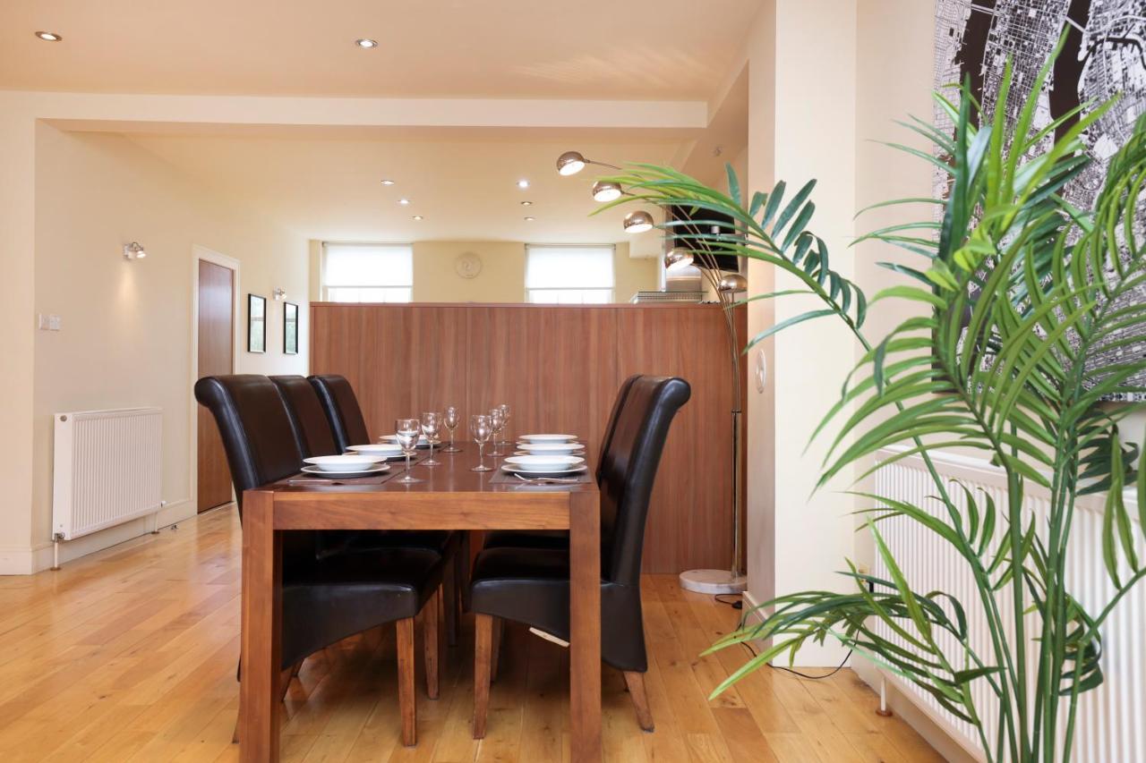 Joivy Spacious 2 Bed,2 Bath Flat, Free Parking And Rooftop Terrace Единбург Екстериор снимка